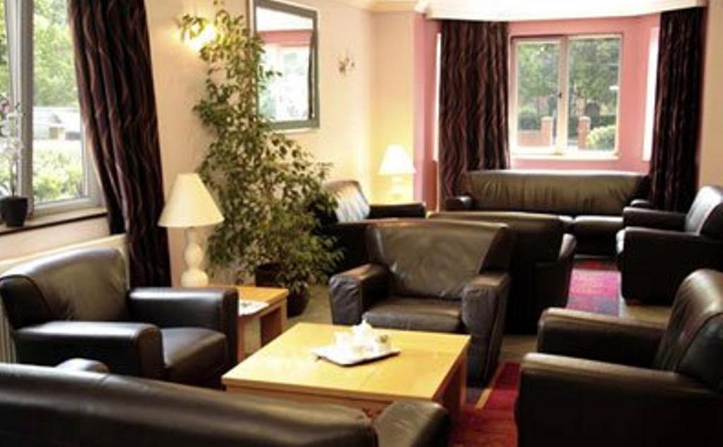 Parkside International Hotel Редінг Екстер'єр фото