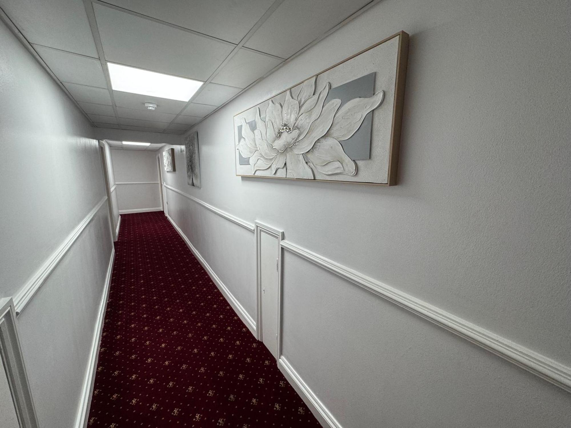 Parkside International Hotel Редінг Екстер'єр фото